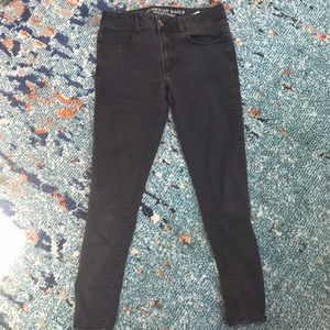 American Eagle skinny jeans